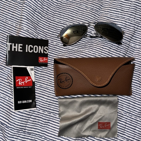 RayBans aviator polarized shades - Picture 3 of 4